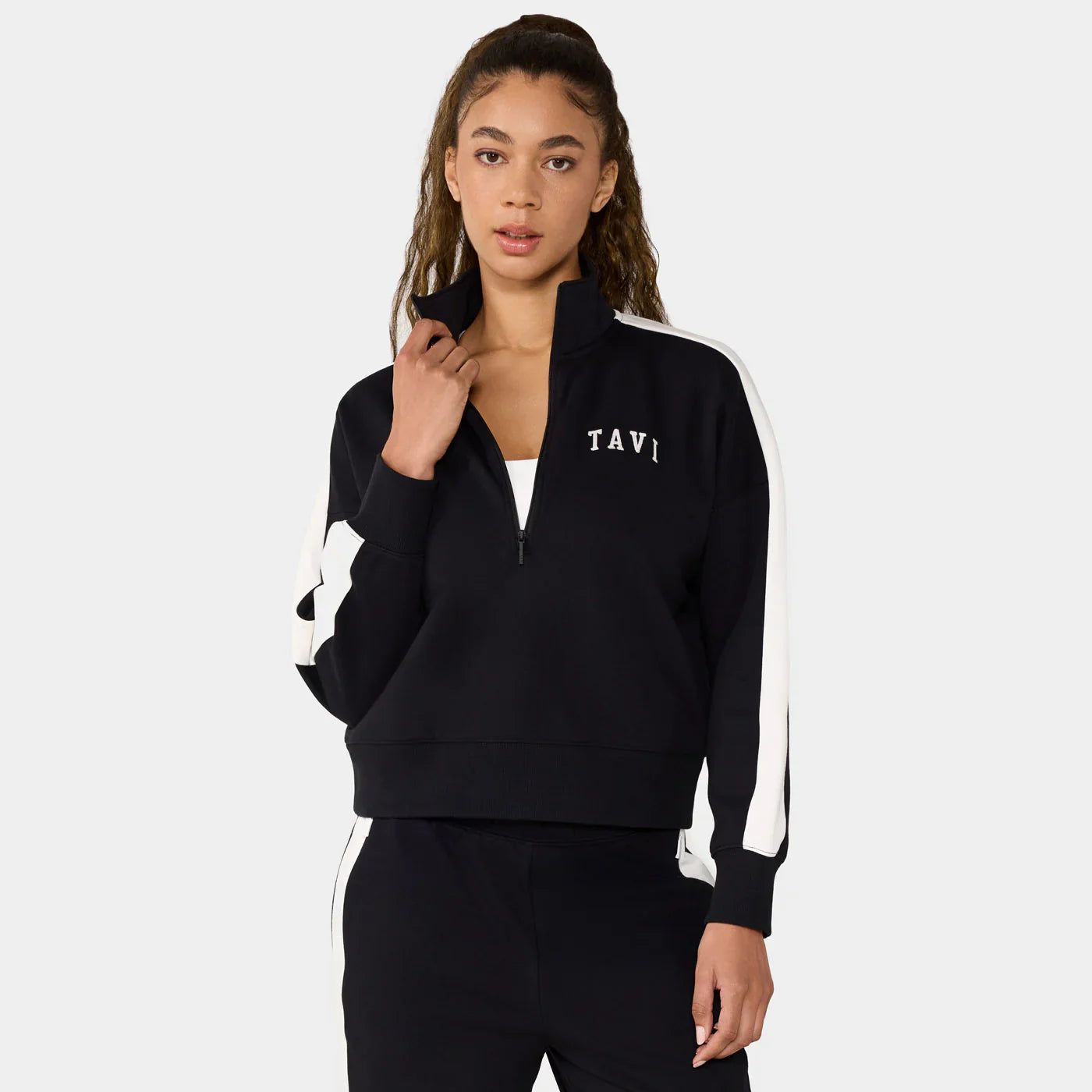 Jackets + Pullovers