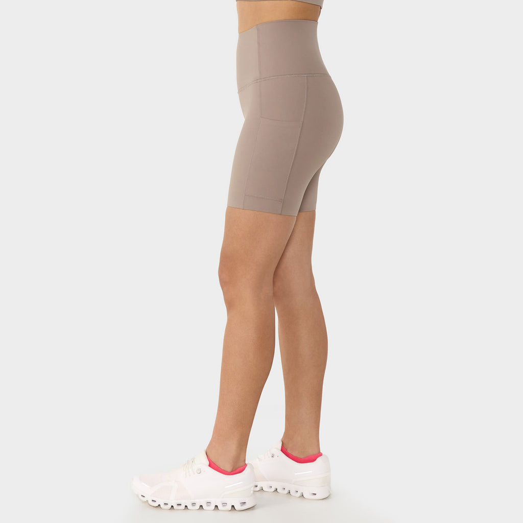 Stash & Dash Short 6" Pebble
