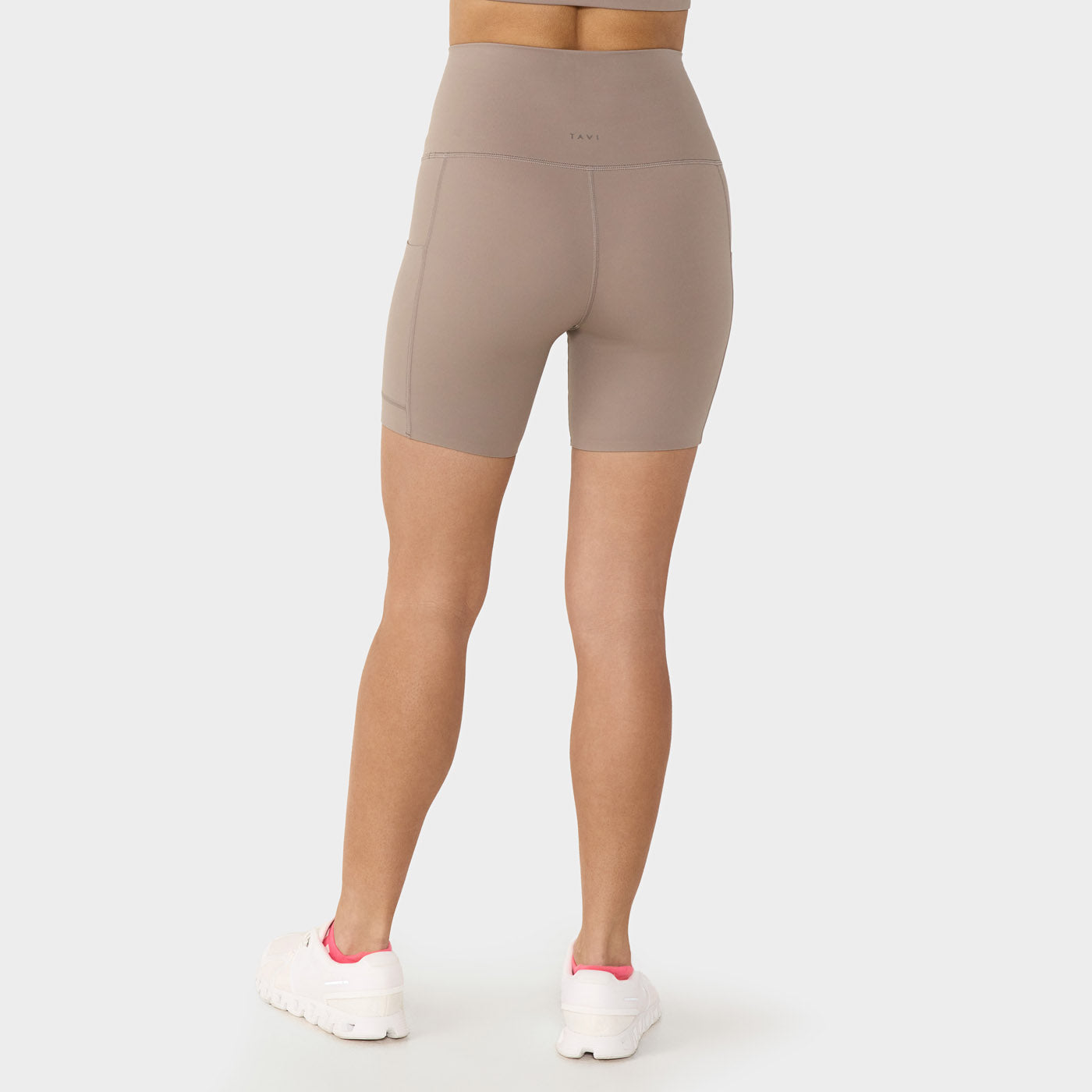 Stash & Dash Short 6" Pebble