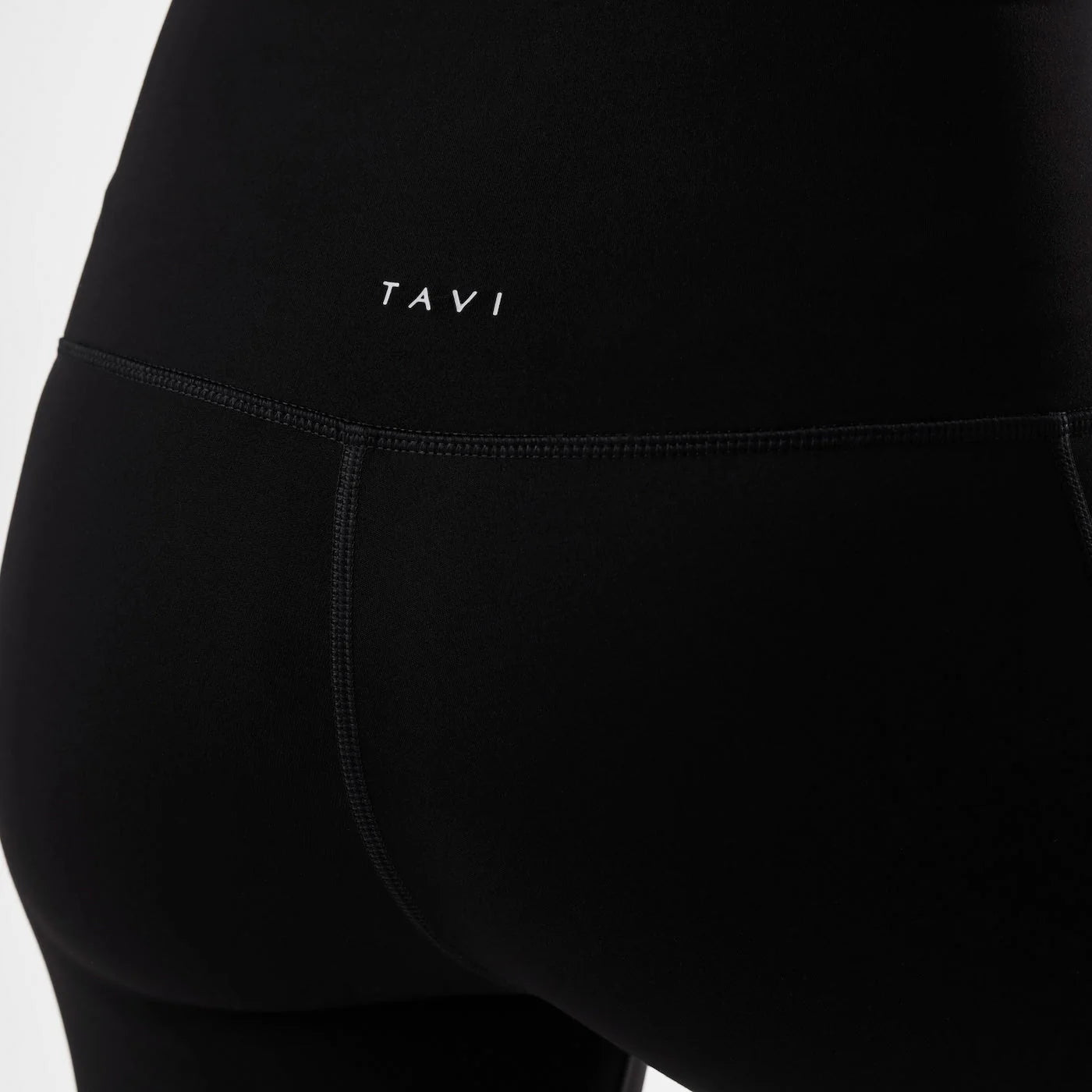 High Waisted Pocket 7/8 Leggings Ebony