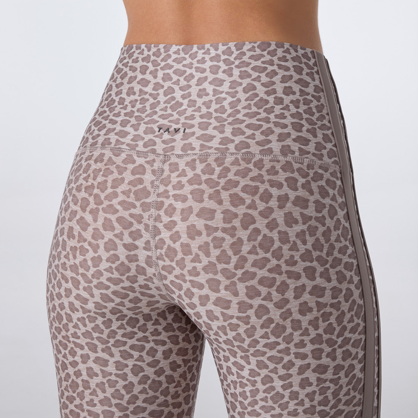 TaviCloud High Waisted 7/8 Stripe Legging - Leopard Sand