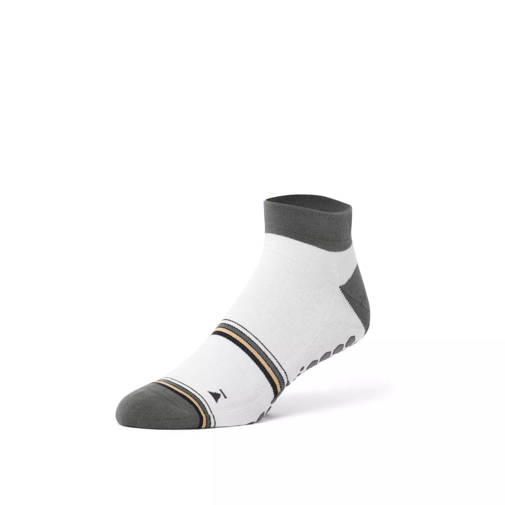 BASE 33 Low Rise Grip Socks